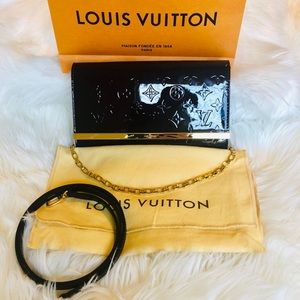 ❗️traded❗️Louis Vuitton Ana Clutch Burgundy